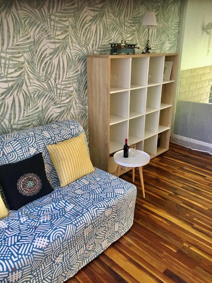 Romantic Two Bedroom Apartments In The Hills Of Budapest With Private Parking Экстерьер фото